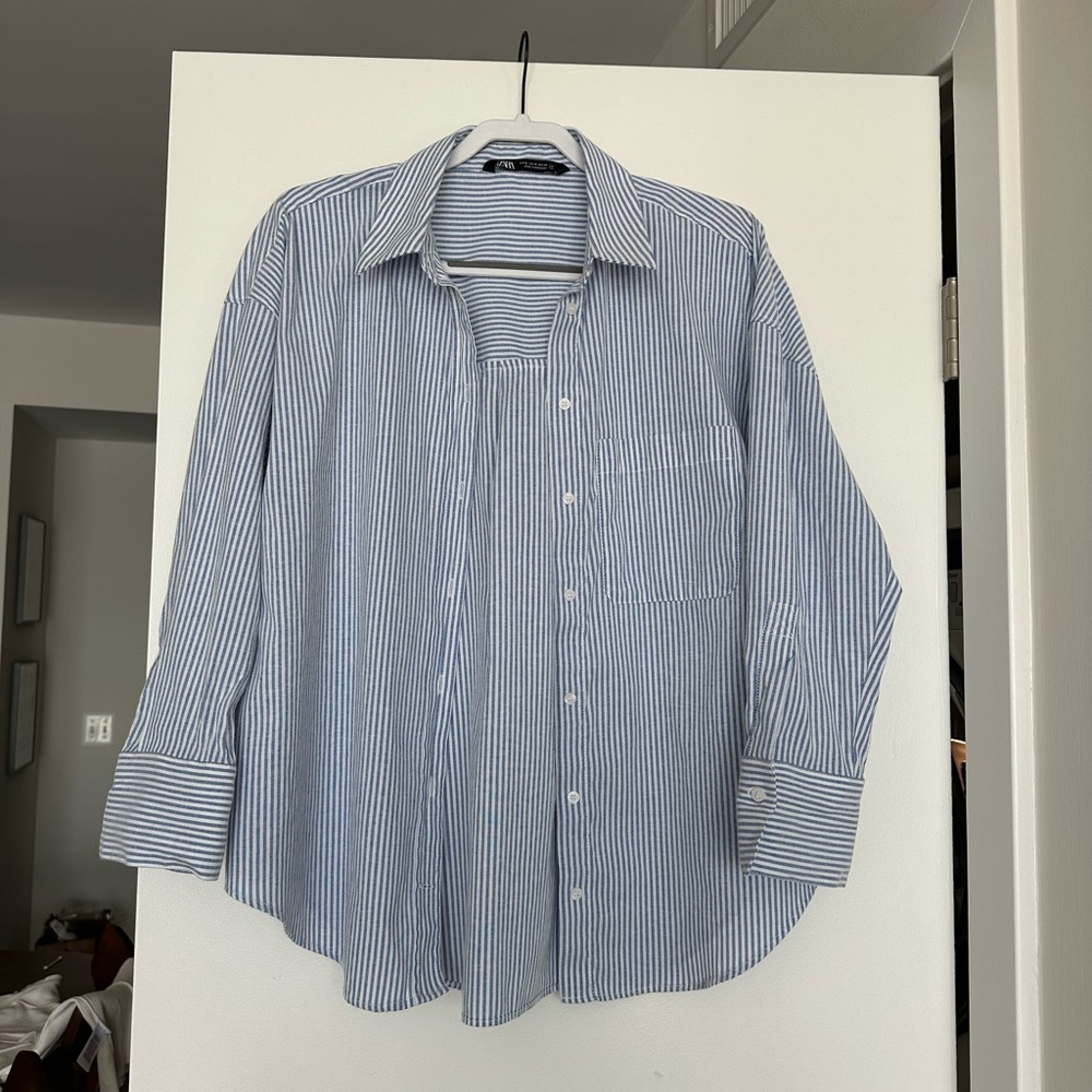 Zara oversized button-down, women’s size M